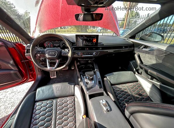WUAAWCF52RA900688 2024 AUDI RS5 Красный Вид задних сидений