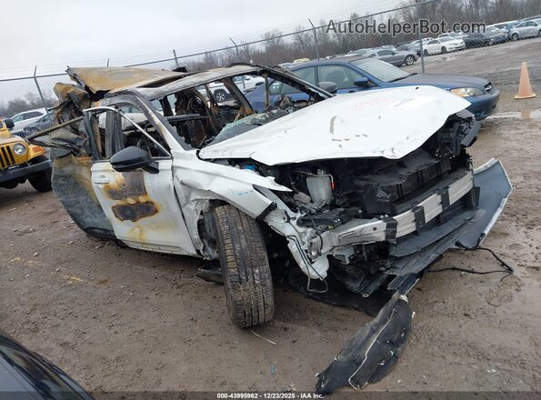 7FARS6H93PE010898 2023 HONDA CR-V HYBRID Белый Передняя правая четверть