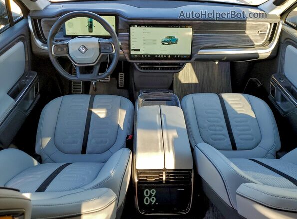 7FCTGAAA0NN010702 2022 RIVIAN R1T Blue Widok deski rozdzielczej
