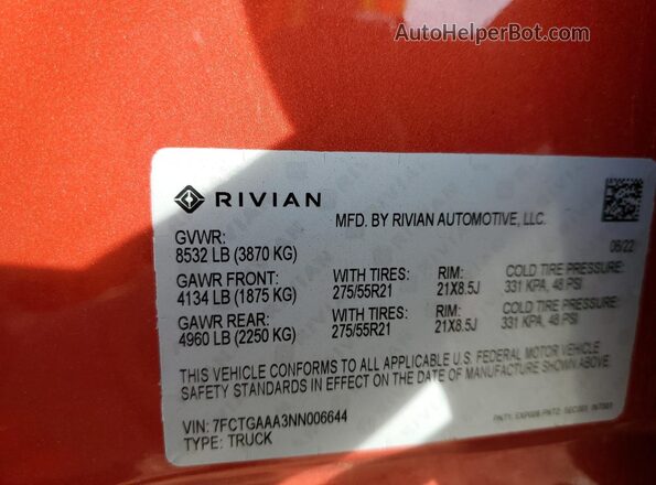7FCTGAAA3NN006644 2022 RIVIAN R1T Maroon Widok komory silnika