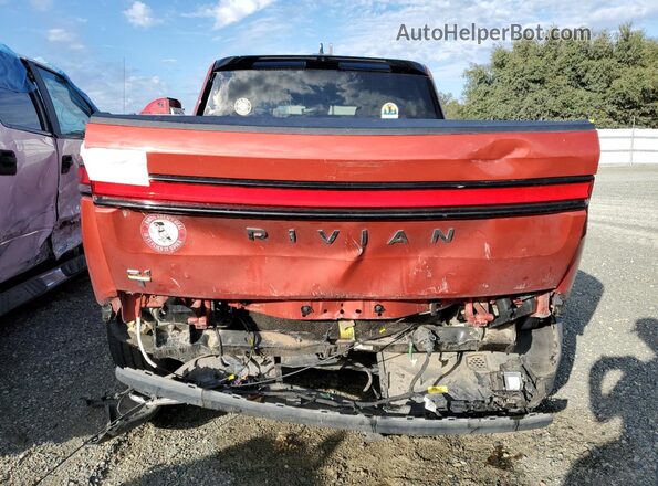 7FCTGAAA3NN006644 2022 RIVIAN R1T Maroon Widok z tyłu