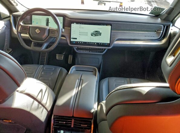 7FCTGAAA5PN023092 2023 RIVIAN R1T Серый Вид панели приборов