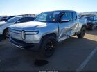 2022 Rivian R1t Adventure Серебряный vin: 7FCTGAAA6NN010736