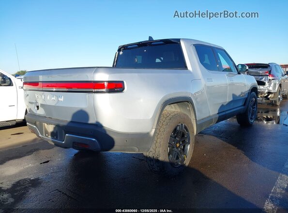 7FCTGAAA6NN010736 2022 RIVIAN R1T Серебряный Задняя правая четверть