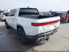 2023 Rivian R1t Adventure Quad Motor Large Pack Белый vin: 7FCTGAAA9PN021331