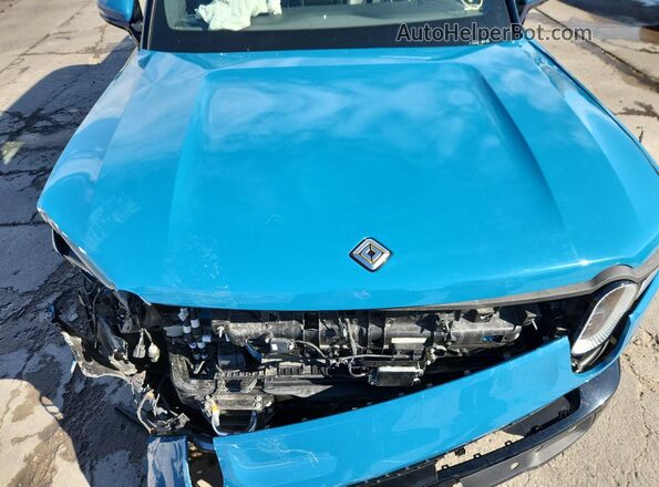 7FCTGAAAXNN015616 2022 RIVIAN R1T Blue Widok wnętrza z tyłu