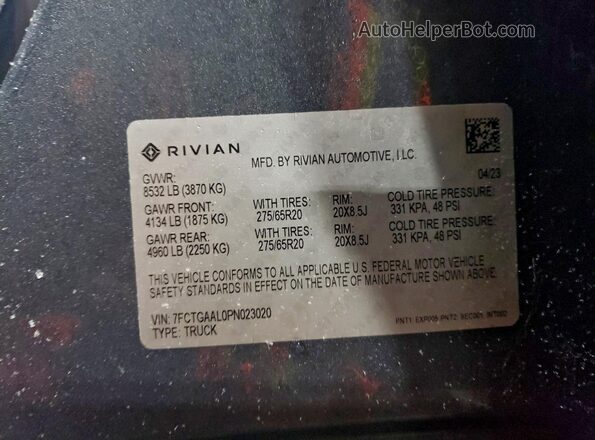 7FCTGAAL0PN023020 2023 RIVIAN R1T Gray Widok komory silnika