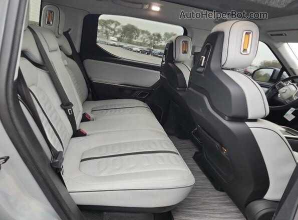 7FCTGAAL9NN015396 2022 RIVIAN R1T Синий Вид задних сидений