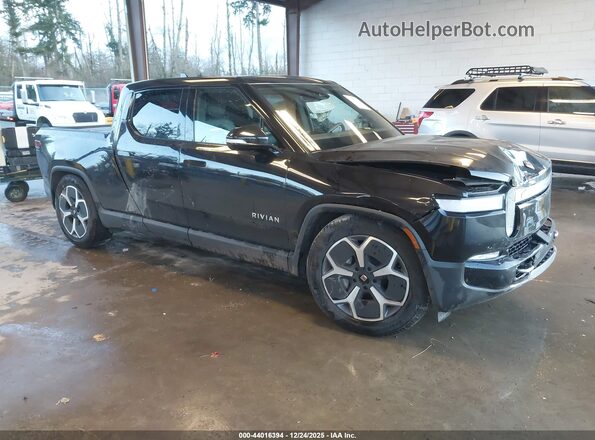 7FCTGBAA7RN034202 2024 RIVIAN R1T Черный Передняя правая четверть