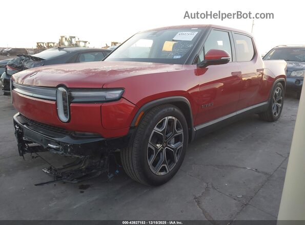 7FCTGCAA1TN043362 2026 RIVIAN R1T Красный Передняя левая четверть