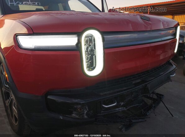 7FCTGCAA1TN043362 2026 RIVIAN R1T Красный Вид спереди
