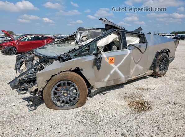 7G2CEHED4SA067482 2025 TESLA CYBERTRUCK Серебряный Передняя левая четверть