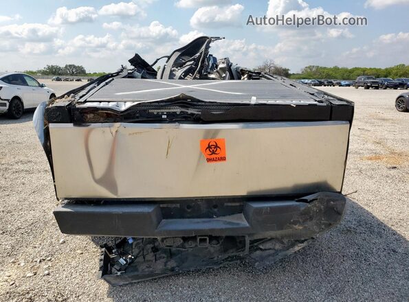 7G2CEHED4SA067482 2025 TESLA CYBERTRUCK Серебряный Вид сзади