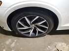 2020 Volvo S60 T5 Momentum Белый vin: 7JR102FK7LG032126 Damage: Left Front Wheel, Curb Rash, > 12 Inches