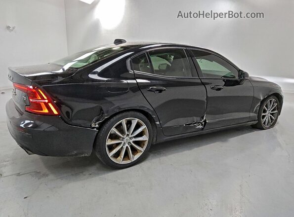 7JR102FK7LG067006 2020 VOLVO S60 Черный Задняя правая четверть