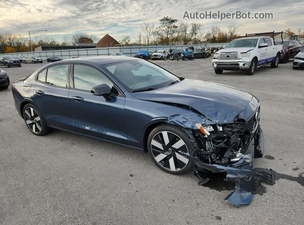 7JRH60FM1RG308053 2024 VOLVO S60 Blue Przód prawy