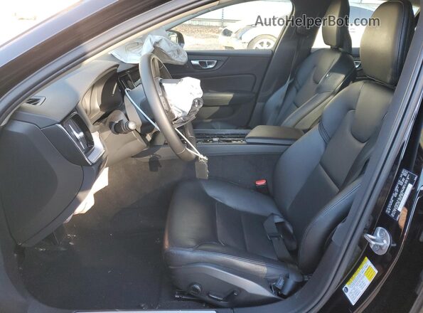 7JRL12FK1RG317869 2024 VOLVO S60 Black Widok wnętrza z przodu