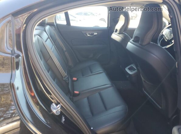 7JRL12FK1RG317869 2024 VOLVO S60 Black Widok tylnych siedzeń