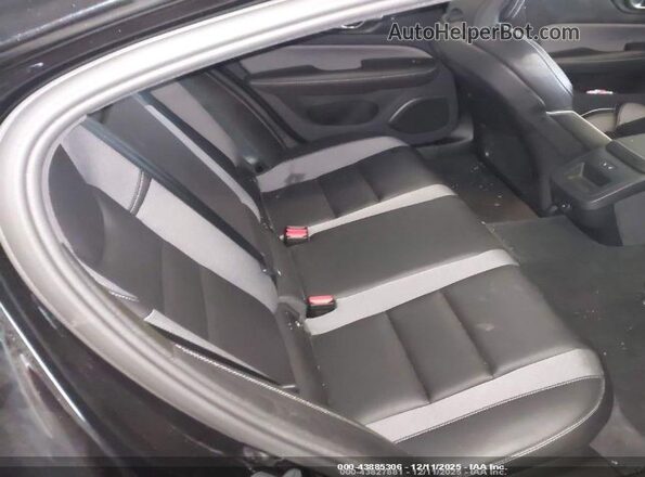7JRL12TH8RG311124 2024 VOLVO S60 Черный Вид наклейки с VIN-кодом