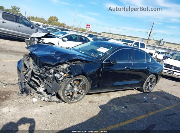 7JRL12TL8NG177410 2022 VOLVO S60 Черный Панорамный вид салона 360°