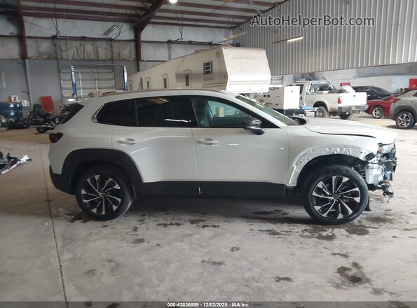7MMVAAEW5TN144317 2026 MAZDA CX-50 HYBRID Белый Вид задней части салона