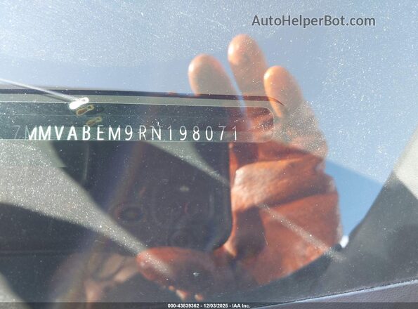 7MMVABEM9RN198071 2024 MAZDA CX-5 Gray Vista del compartimento del motor