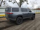 2024 Rivian R1s Adventure Charcoal vin: 7PDSGABA4RN042504