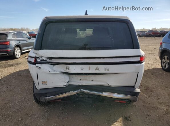 7PDSGABA9RN043969 2024 RIVIAN R1S White Rear view