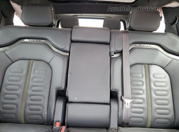 7PDSGABL5PN003676 2023 RIVIAN R1S Blue Հետևի նստատեղերի տեսք