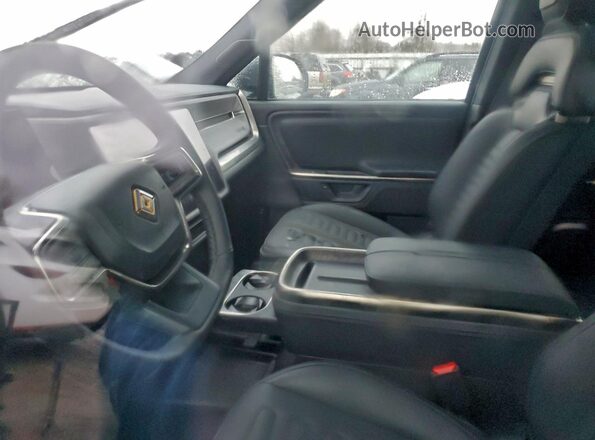 7PDSGCBA3TN077621 2026 RIVIAN R1S Серый Вид салона спереди