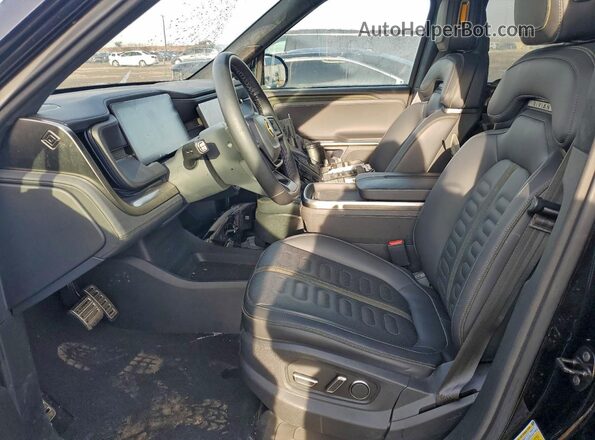 7PDSGCBA4RN032504 2024 RIVIAN R1S Black Vista interior delantera