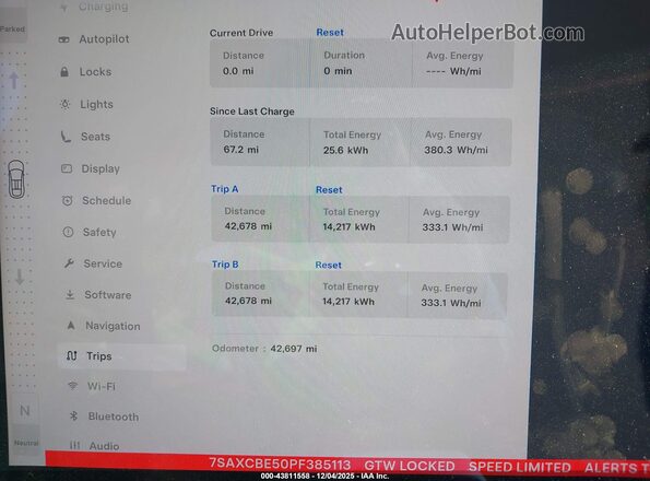 7SAXCBE50PF385113 2023 TESLA MODEL X Белый Вид задних сидений