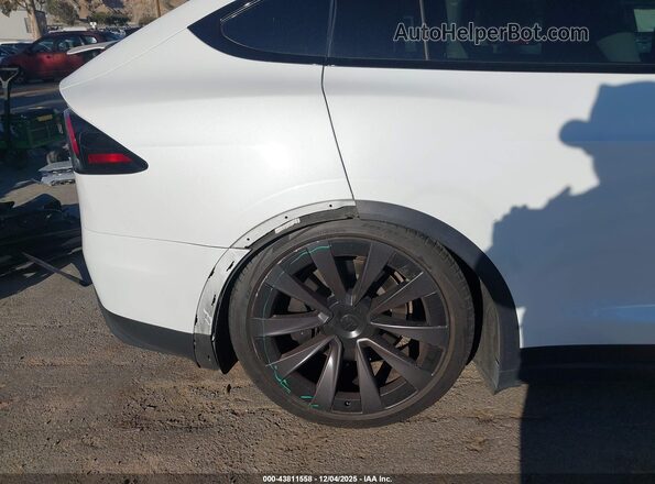 7SAXCBE50PF385113 2023 TESLA MODEL X Белый 