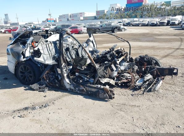 7SAXCBE53PF429475 2023 TESLA MODEL X White Delantero derecho