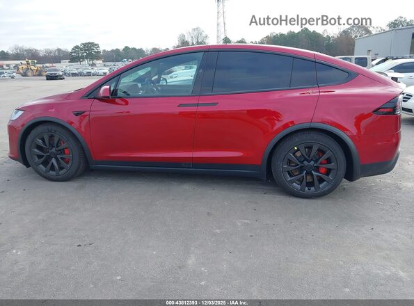 7SAXCBE61SF470043 2025 TESLA MODEL X Красный Панорамный вид салона 360°