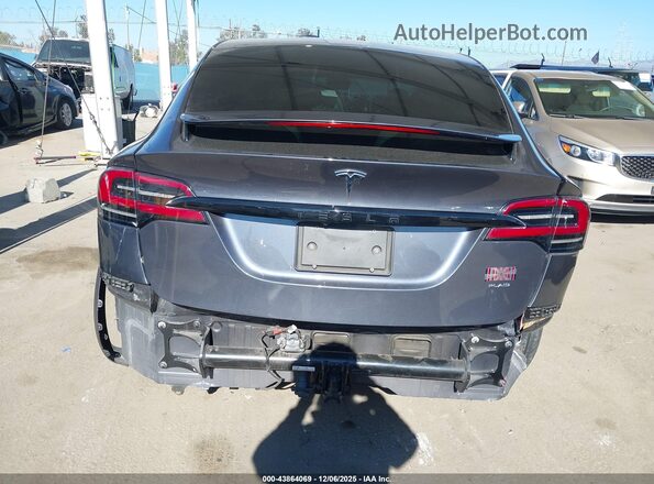 7SAXCBE65NF356647 2022 TESLA MODEL X Gray Вид спереду