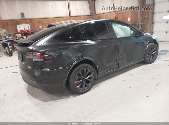 7SAXCBE6XRF460816 2024 TESLA MODEL X Черный Задняя правая четверть