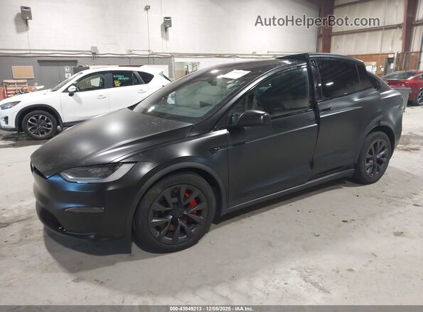 7SAXCBE6XRF460816 2024 TESLA MODEL X Черный Передняя левая четверть