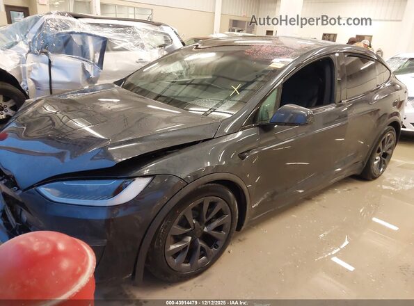 7SAXCDE5XRF444151 2024 TESLA MODEL X Черный Передняя левая четверть