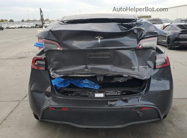 7SAYGAEE0RF091023 2024 TESLA MODEL Gray Vista trasera