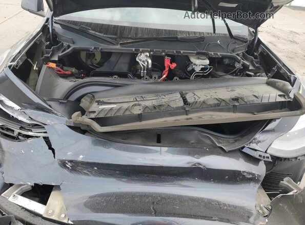 7SAYGAEE0RF091023 2024 TESLA MODEL Gray Vista interior trasera