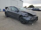 2024 Tesla Model Y Gray vin: 7SAYGAEE0RF091023