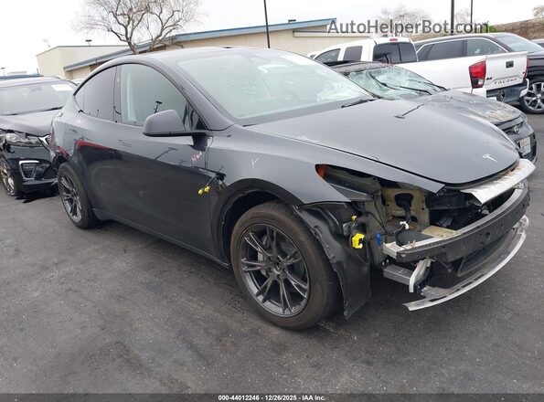 7SAYGAEE5SF216913 2025 TESLA MODEL Y Gray Передня права чверть