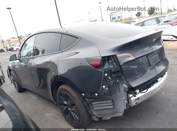 7SAYGAEE5SF216913 2025 TESLA MODEL Y Gray 