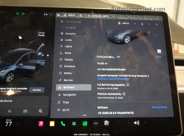 7SAYGDED3RF054296 2024 TESLA MODEL Y Gray უკანა სავარძლების ხედი