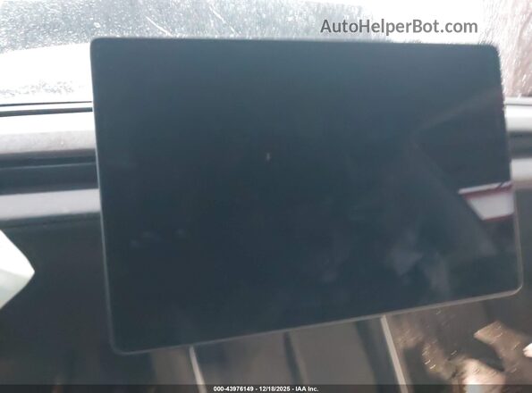 7SAYGDED4TA589268 2026 TESLA MODEL Y Gray 