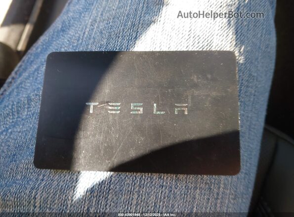 7SAYGDED5TA462609 2026 TESLA MODEL Y Серый Вид панели приборов