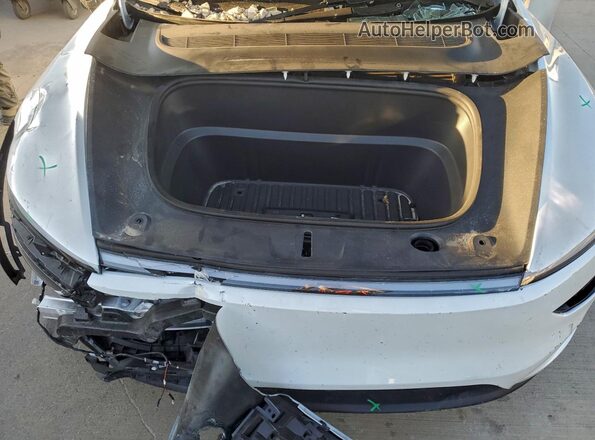 7SAYGDEDXTA491555 2026 TESLA MODEL White Սալոնի հետևի տեսք