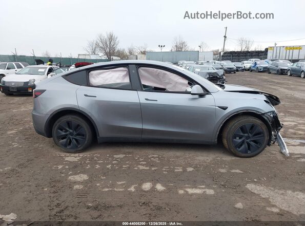 7SAYGDEE0SA338433 2025 TESLA MODEL Y Gray Instrument cluster view