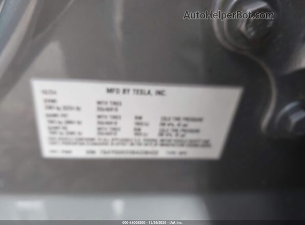 7SAYGDEE0SA338433 2025 TESLA MODEL Y Gray Engine compartment view